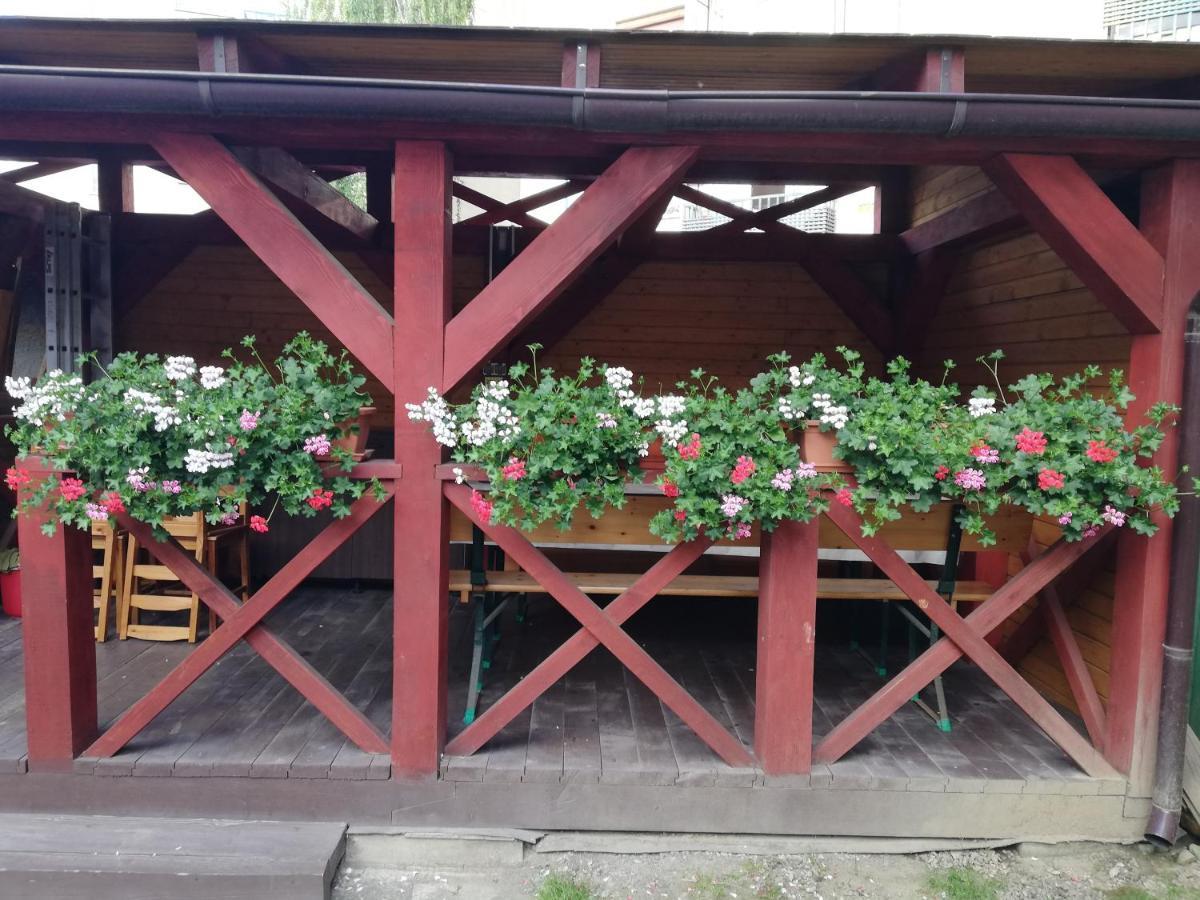 Apartament Roza Braşov Esterno foto