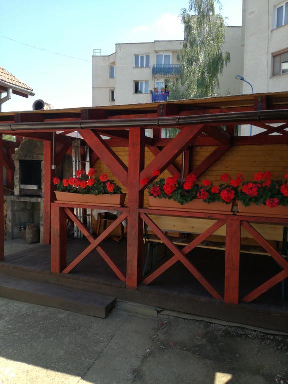 Apartament Roza Braşov Esterno foto