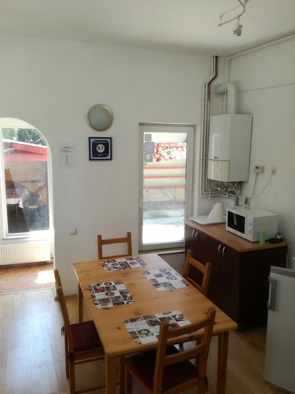 Apartament Roza Braşov Esterno foto