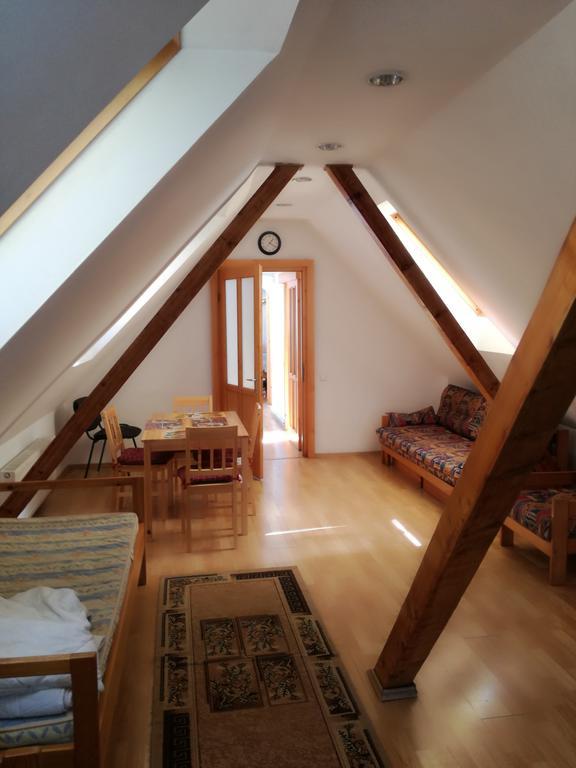 Apartament Roza Braşov Esterno foto