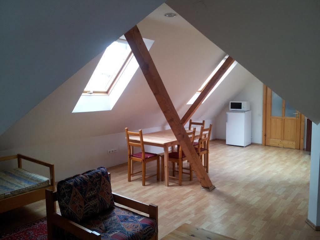 Apartament Roza Braşov Esterno foto